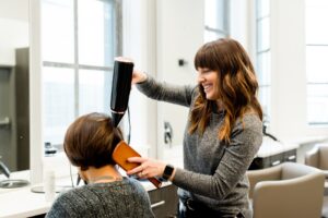 Lire la suite à propos de l’article Comment trouver le coiffeur qu’il vous faut ?